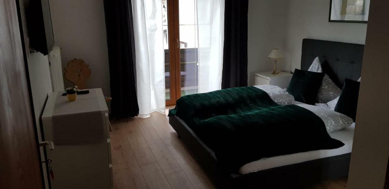 Pension Lischenhof Ehrwald Exteriör bild